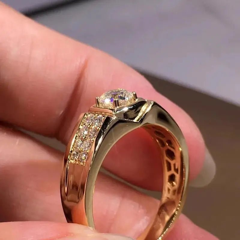 1 Carat Round Gold Color Ring Stereoscopic Zirconia Wedding Party Engagement Anniversary Ring - Shling