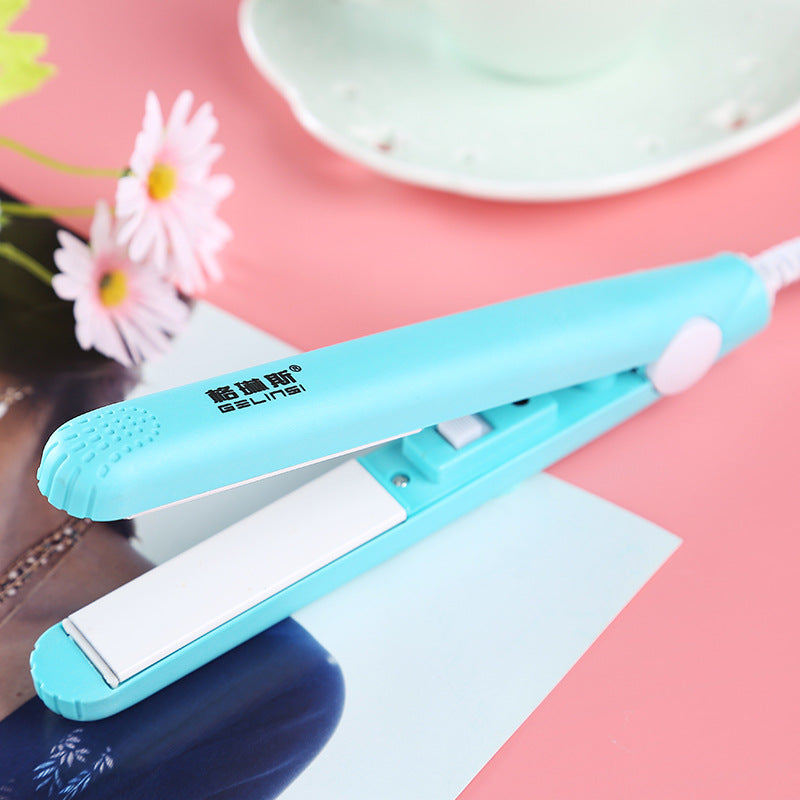 Mini hair straightener