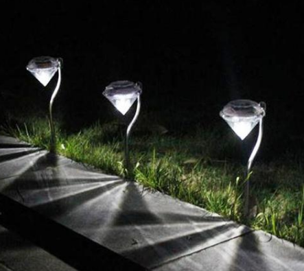 Solar Powered Garden Diamond Light