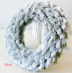 c cone Christmas Wreath