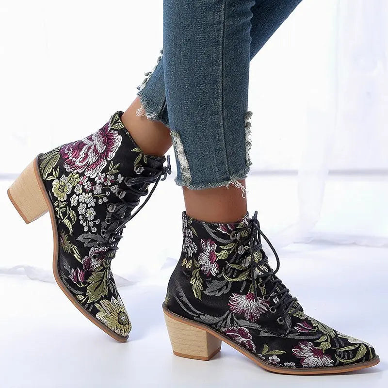 Fashion Retro Women Boots Embroider Ethnic Ankle Boots