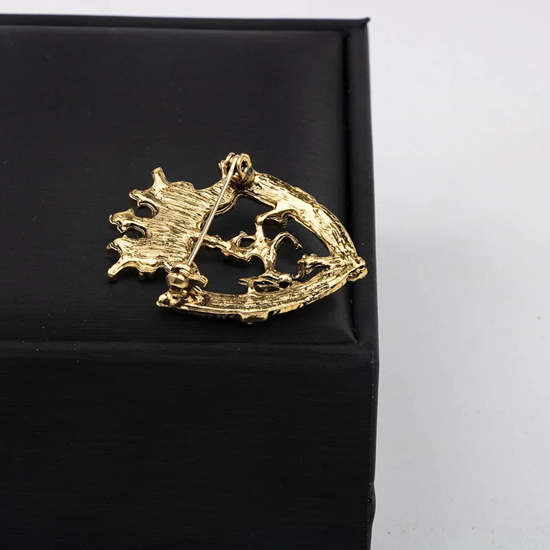 New Vintage Rhinestone Small Crown Prancing Brooch for Men's