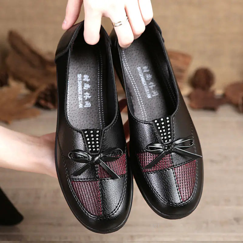 Female Shoes Leather Flats Women's Black Shoes Leisuer Woman Loafers Flats 2021 Fashion Classic Mom Casual Leather Shoes