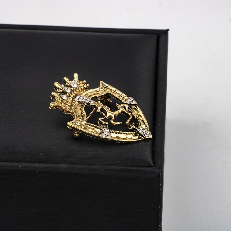 New Vintage Rhinestone Small Crown Prancing Brooch for Men's