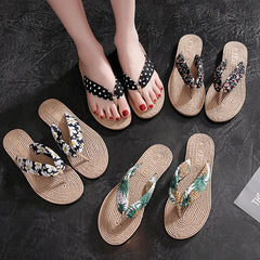 Summer Fashion Design Weave Women Beach Flip-Flops Non-Slip Flat