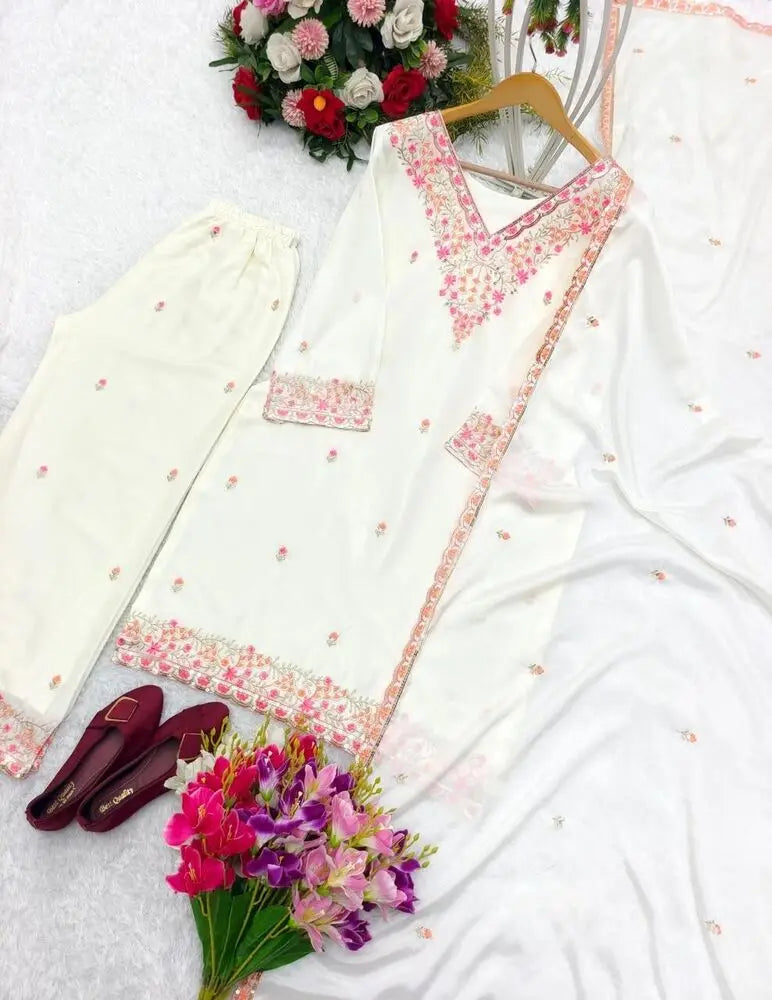 V-neck Embroidery Salwar Kameez Dress Party Wear Suit Wedding