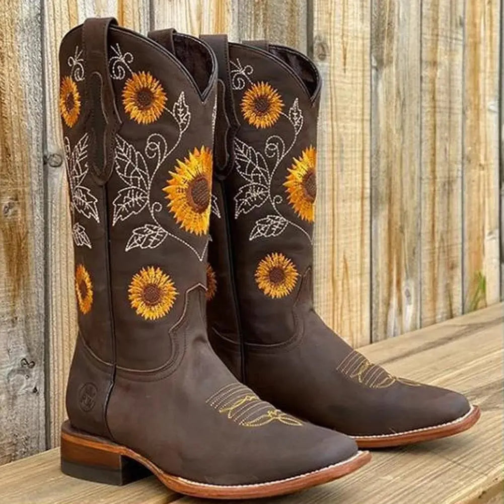 New Women Coffee Brown Embroidery Boots