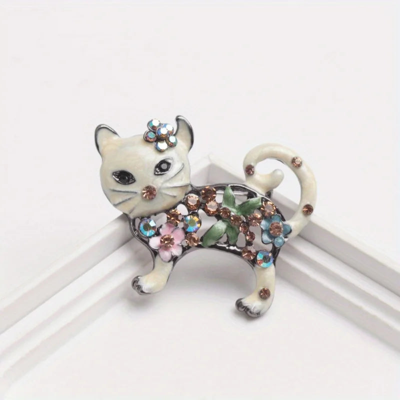 Cute Floral Cat Brooch for girls Cute sweet cat animal popular clothing accessory enamel pin gift