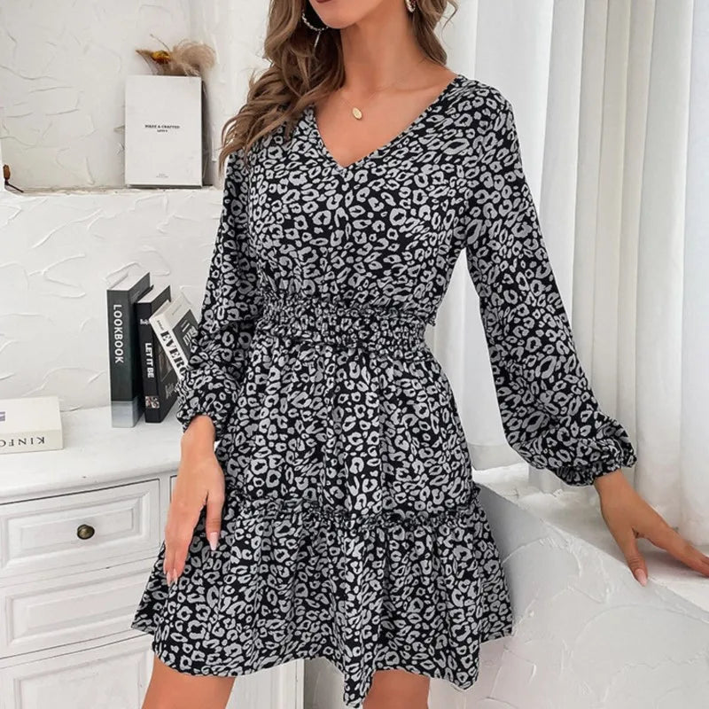 Women New Spring And Summer Cake Skirt Slim Fit Black And White Printed V-neck Long-sleeved Knee-length Short Skirt Dress Women