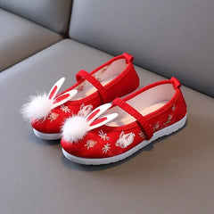 Embroidery Kids Shoes Chinese Style Cute Rabbit Fur Plush Girls Flats Princess Slip on Dancing Shoes