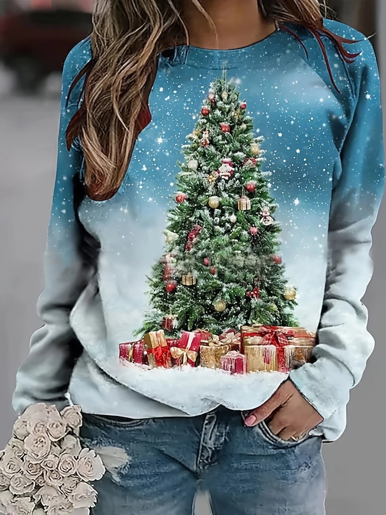 Festive Christmas Tree Print Sweatshirt - Soft Casual Long Sleeve CrewNeck, Relaxed Fit, Women's Winter Clothing Holiday Gift