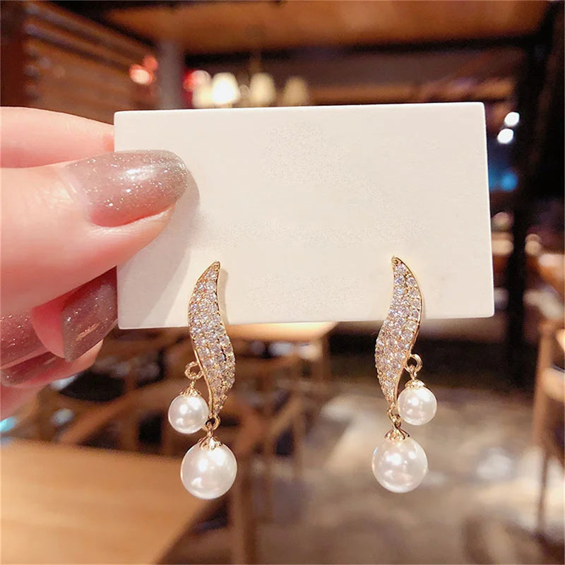 Classic Elegant Imitation Double Pearl Dangle Earrings For Women