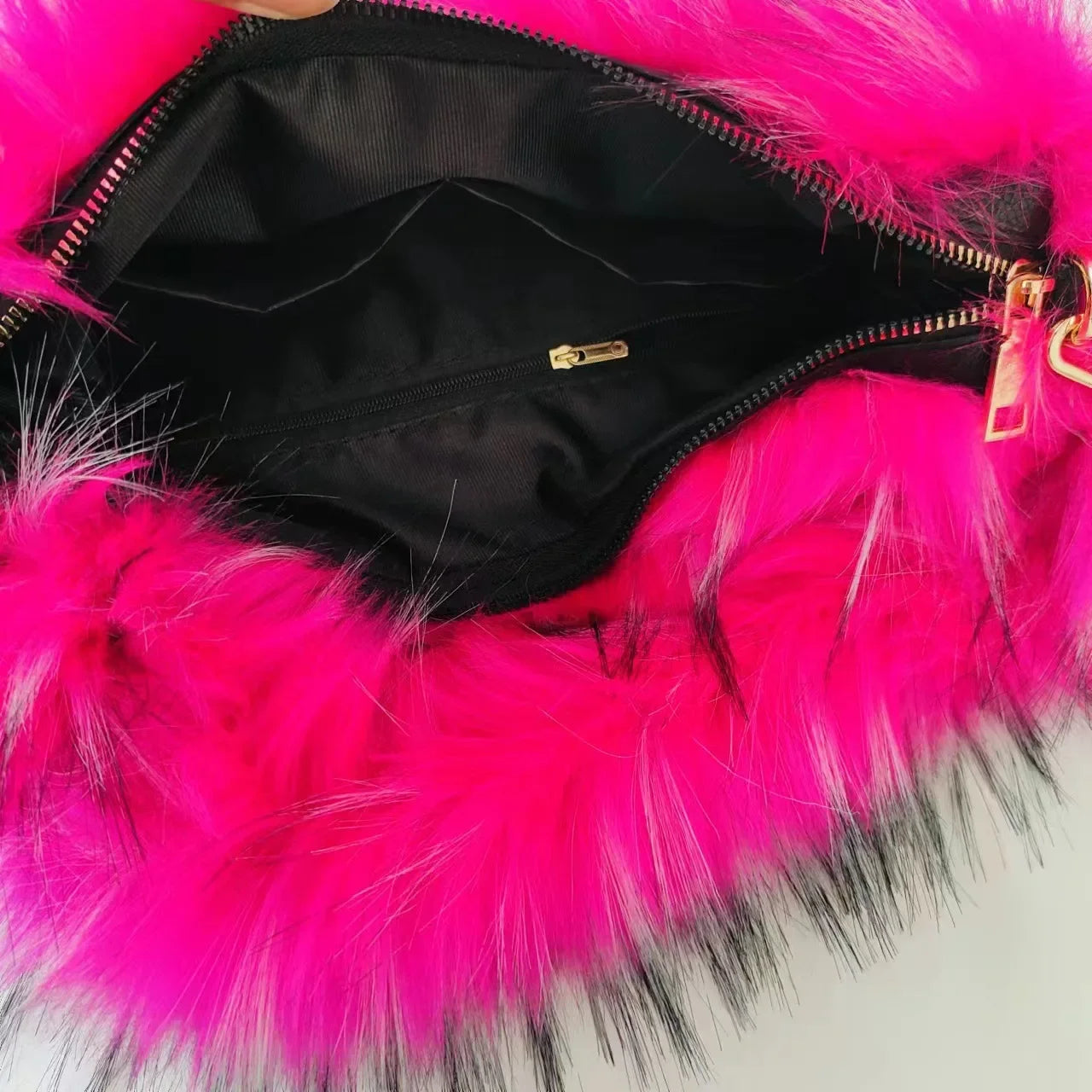 New Winter Plush Bag Long Fur Handbag Women's Crossbody Bag Fashion Trend Shoulder Bag Purses and Handbags