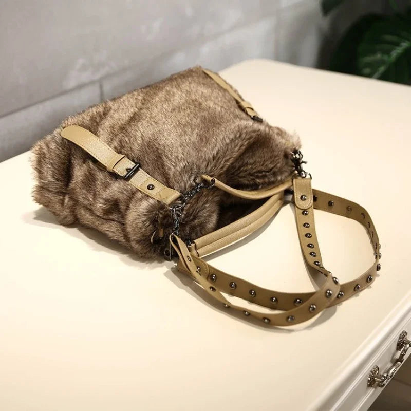 Plush Bag Crossbody Bags for Women Trendy Versatile Fur Purse and Handbag