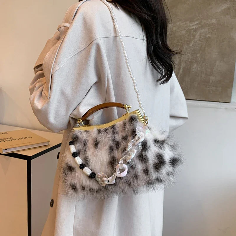 Winter Furry Evening Clutch Bag Designer Shell Handbag For Women Luxury Leopard Faux Fur Wedding Purse