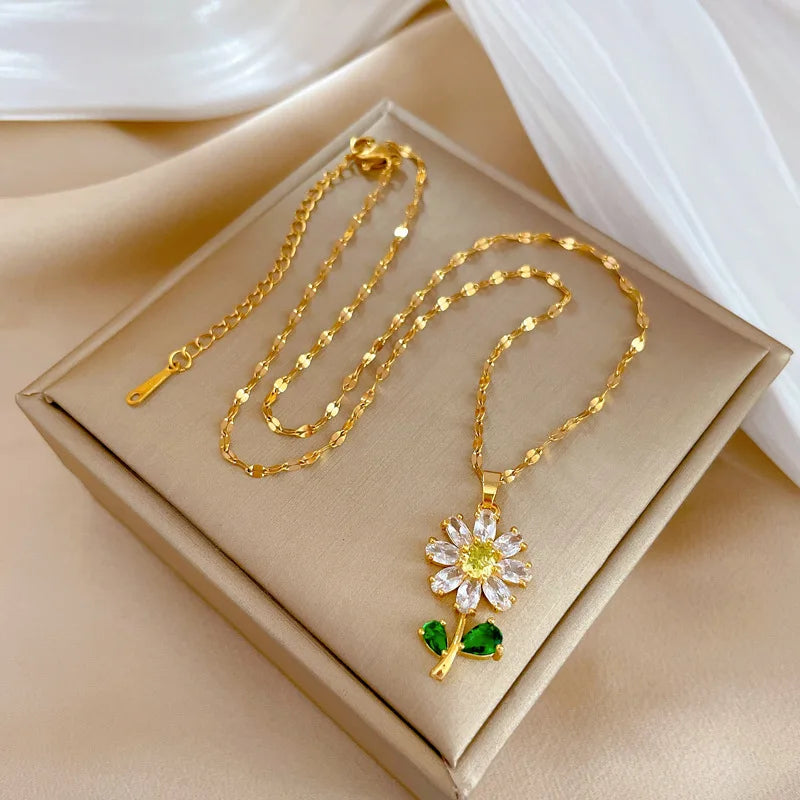 Green Leaf Flower Zircon Necklace and Earrings Set Light Luxury Micro-encrusted Earrings and Necklaces Set