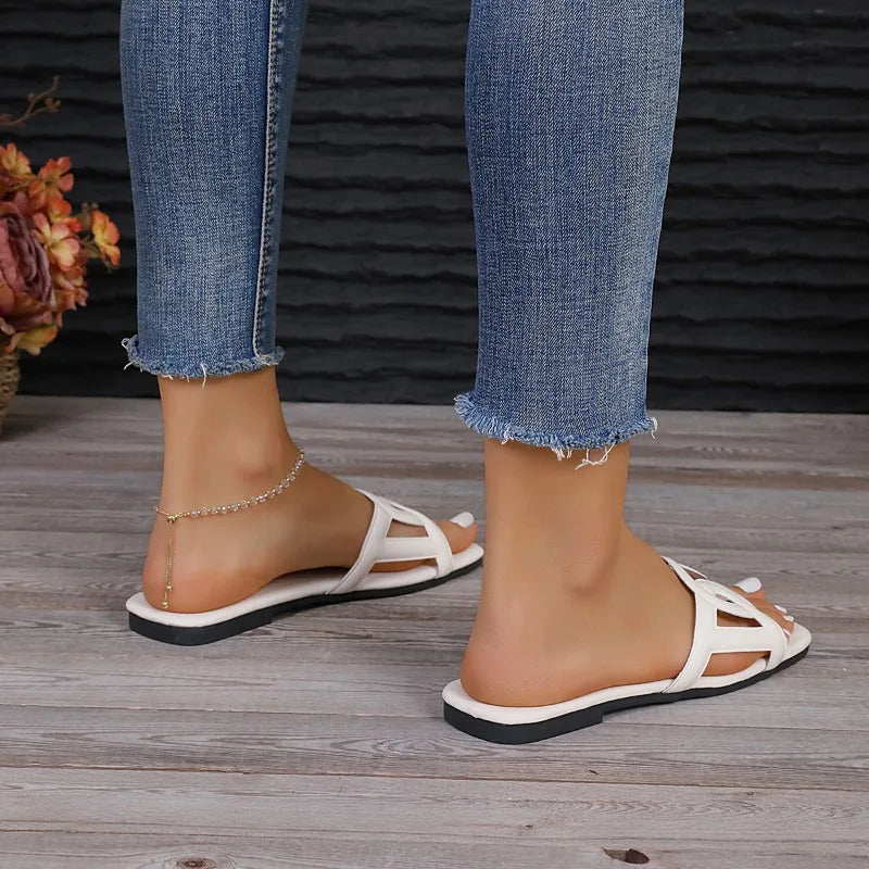 New Fashion Design Beach Flip Flops Flat Shoes Shoes for Women Slippers