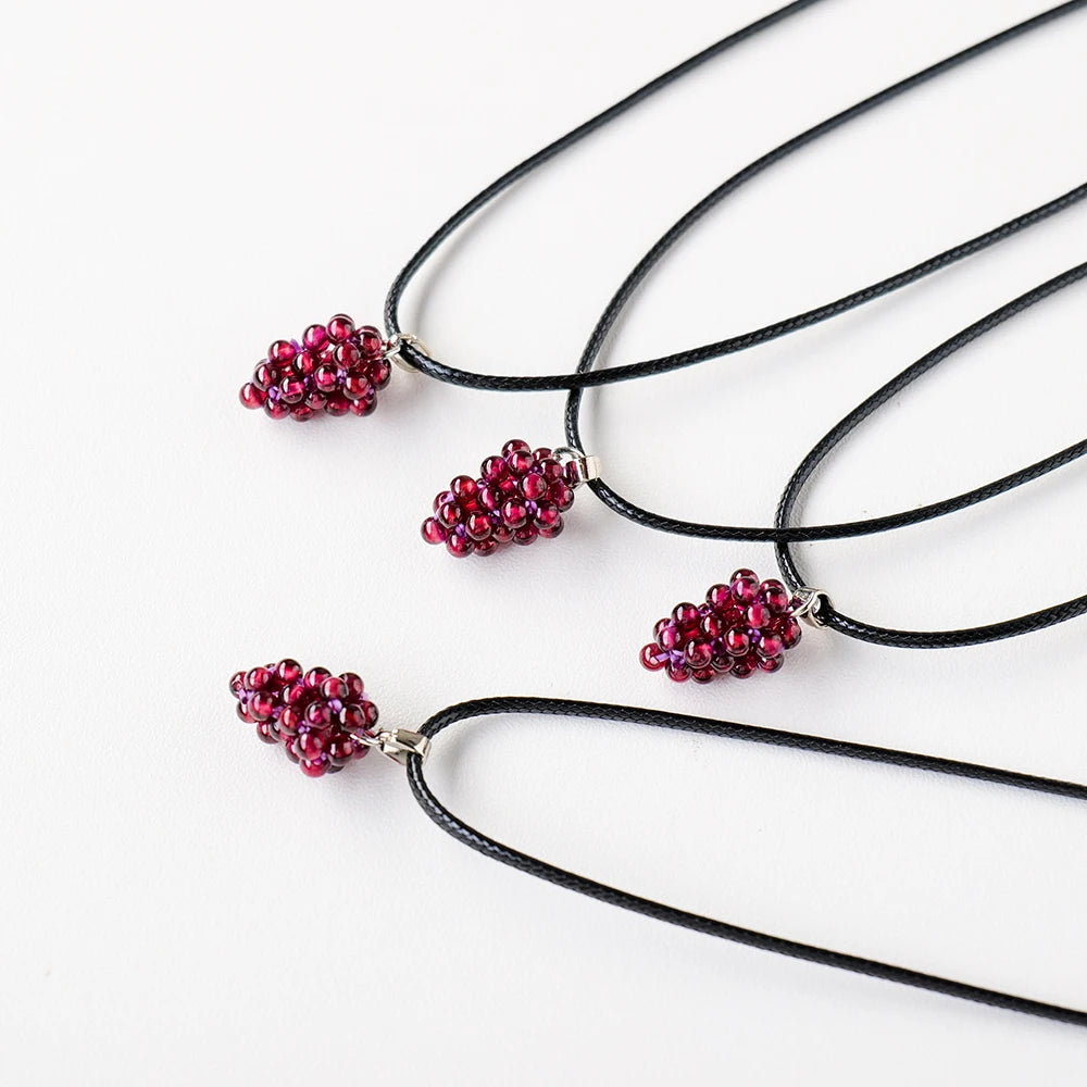 Runyangshi 1pc Natural crystal Wine-red garnet Pendant