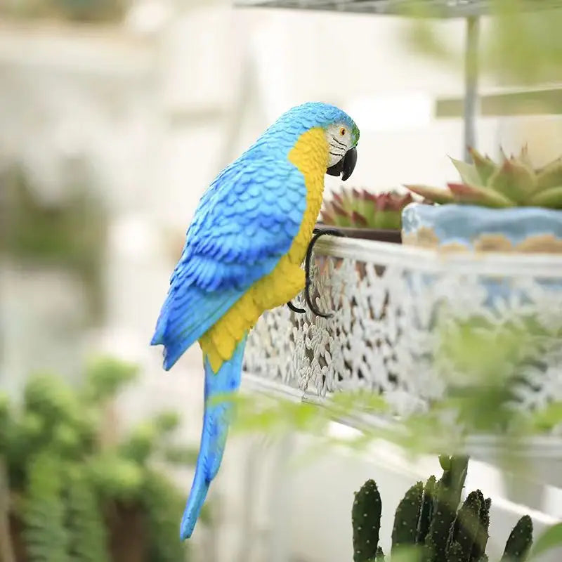 Parrot Decoration in Pastoral Style Resin Parrot Garden Decoration Tropical Bird Sculpture Garden Courtyard Potted Plant