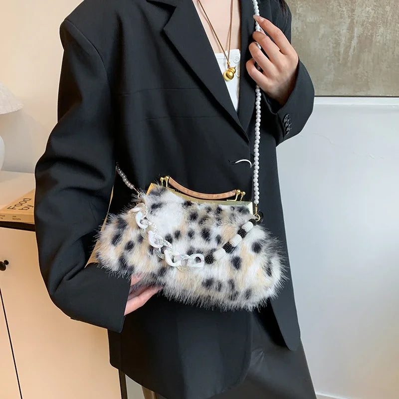 Winter Furry Evening Clutch Bag Designer Shell Handbag For Women Luxury Leopard Faux Fur Wedding Purse