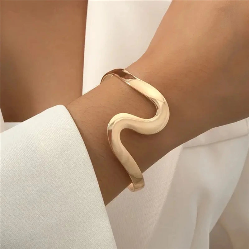 Geometric Simple Smooth Metal Design Snake Open Bracelet for Women