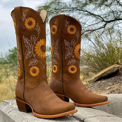 New Women Coffee Brown Embroidery Boots