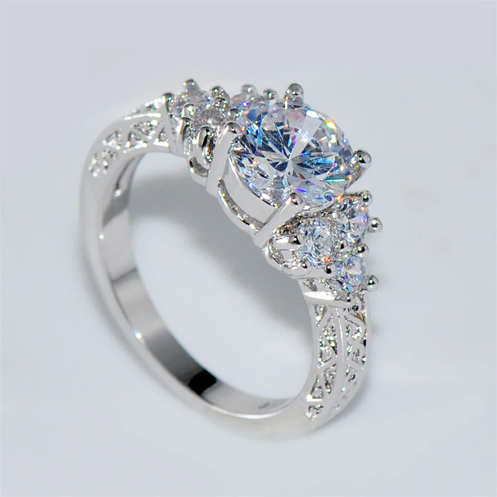 Splendent White Zircon Engagement Ring Luxury Crystal Round Stone Rings For Women