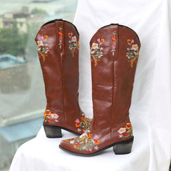 New Vintage Shaped Flowers Embroidery Bootes