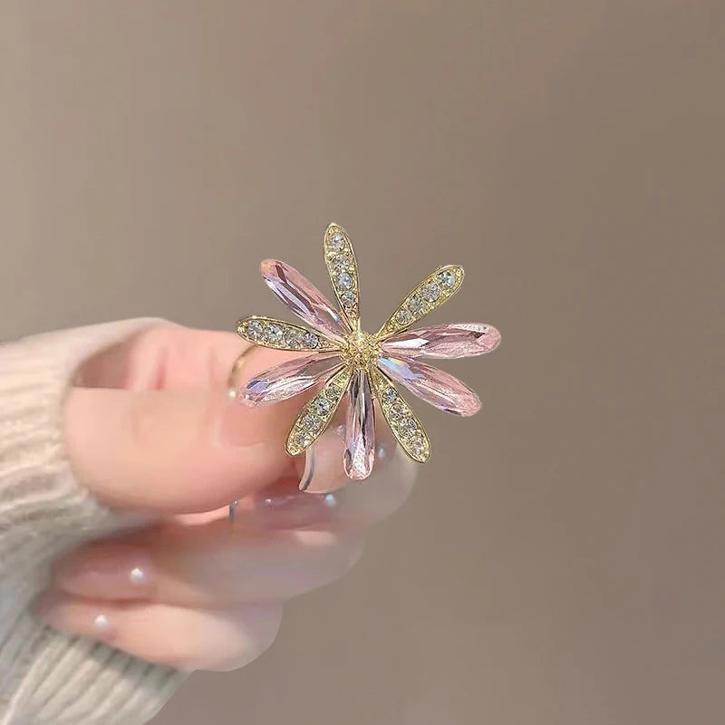 Crystal Daisy Flower Brooches Pins For Women Elegant Temperament Trendy Brooch