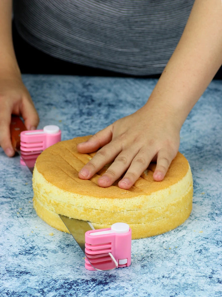 Plastic Kitchen DIY Cake Bread Cutter