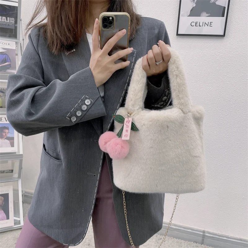 New Winter Women's Warm Fluffy Luxury Design Imitation Mink Fur Handbag