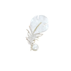 Fashion Crystal Shell Feather Brooch Pins For Women Luxury White Pearl Clothing Accessories