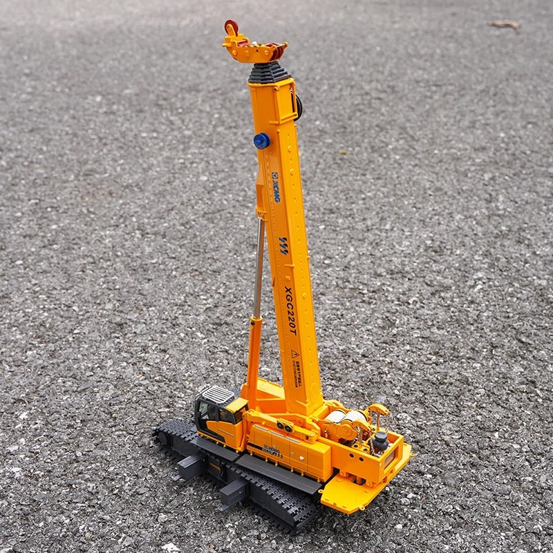 High Quality Original Factory 1:50 Xcmg Xgc220t Diecast Telescopic Boom Crawler Crane Model Alloy Engineering Hoist Model